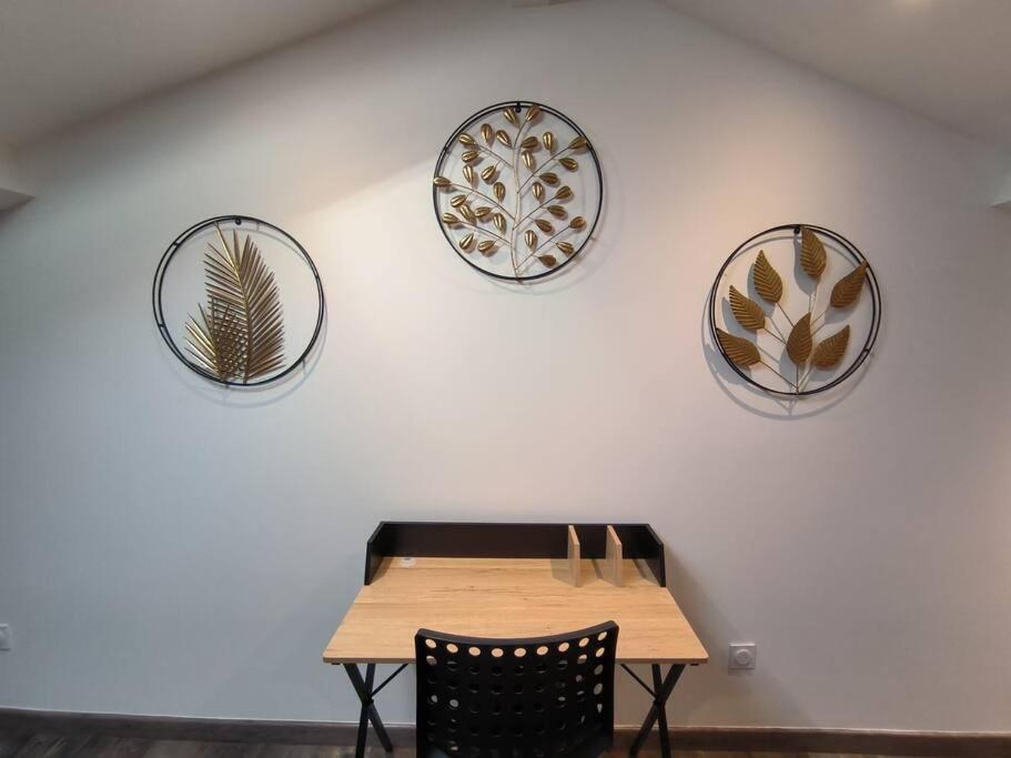 T2 -55M2- Elegant Et Chaleureux Lägenhet Montbrison Exteriör bild