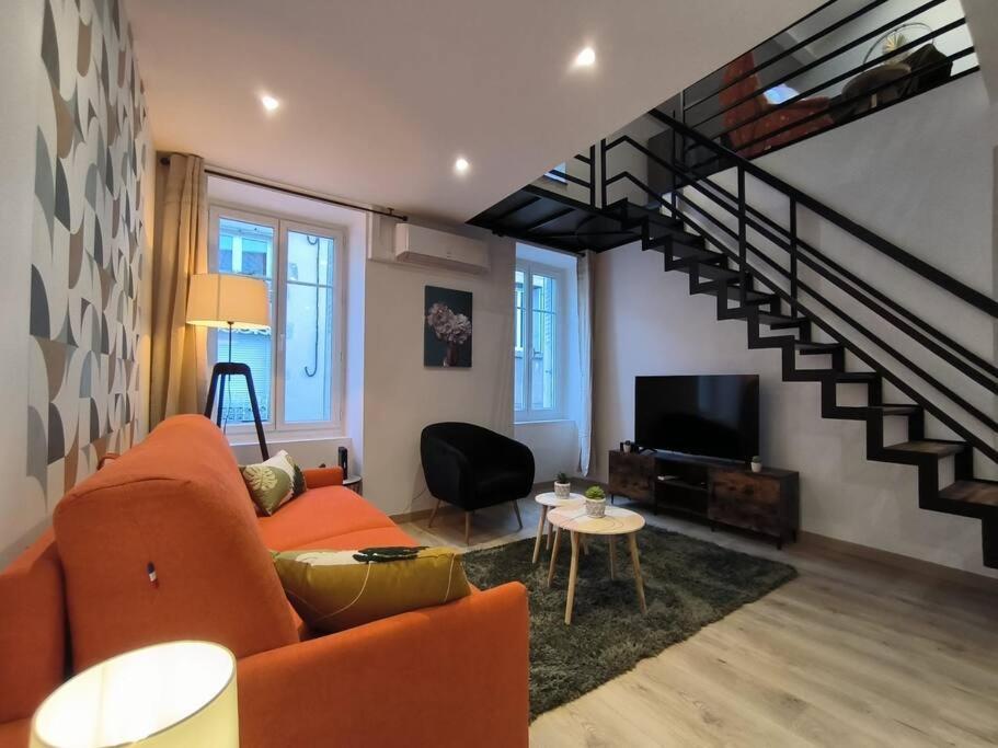 T2 -55M2- Elegant Et Chaleureux Lägenhet Montbrison Exteriör bild