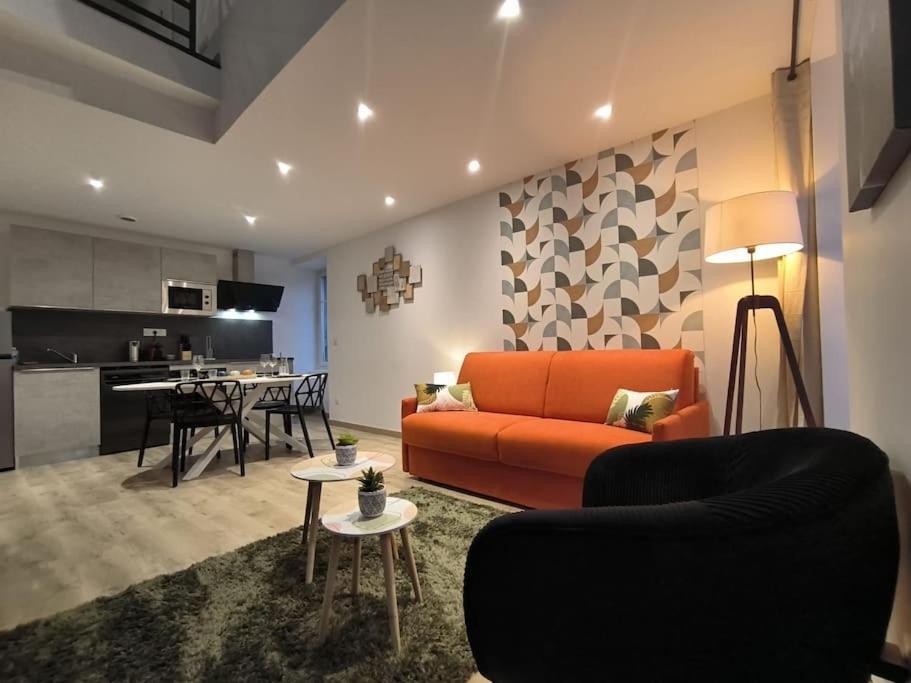 T2 -55M2- Elegant Et Chaleureux Lägenhet Montbrison Exteriör bild